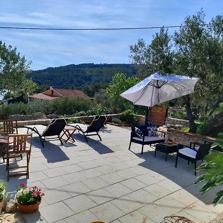 Weekend House Olive Garden Vakantiehuis *