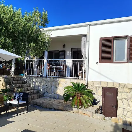 Weekend House Olive Garden Vakantiehuis